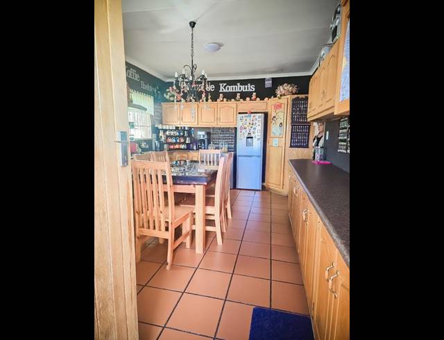 4 BEDROOM HOUSE FOR SALE IN HOSPITAALPARK